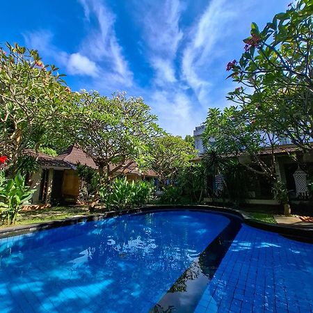 Oasis Villas ギリ・トラワンガン エクステリア 写真