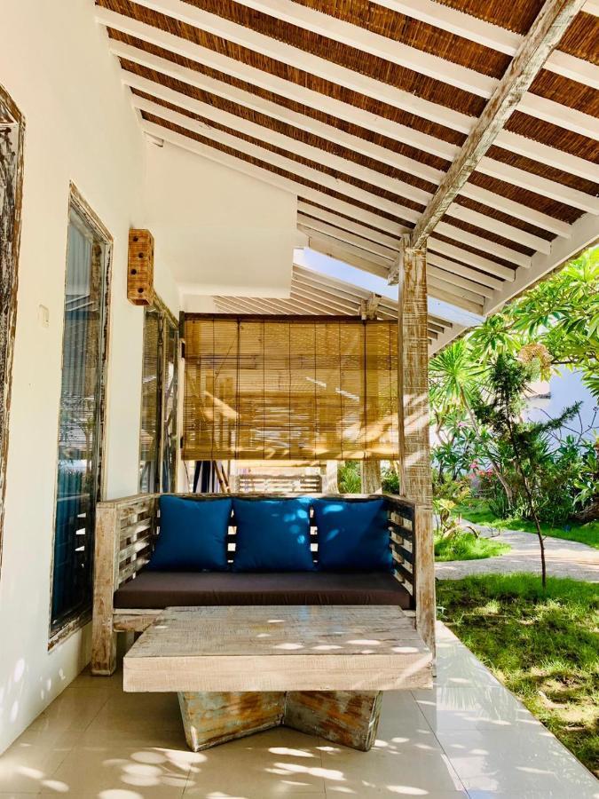 Oasis Villas ギリ・トラワンガン エクステリア 写真
