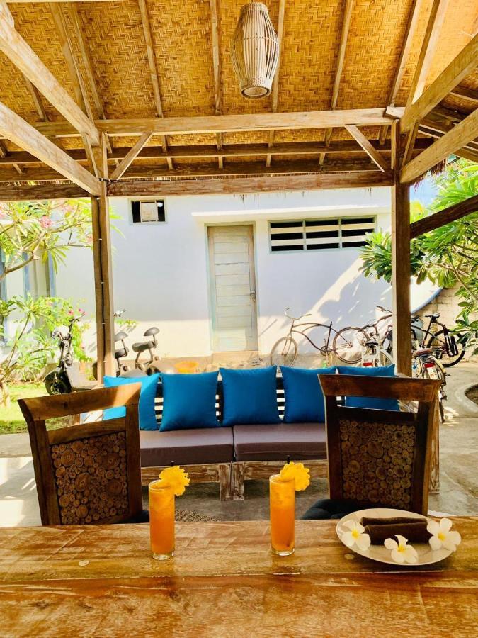 Oasis Villas ギリ・トラワンガン エクステリア 写真