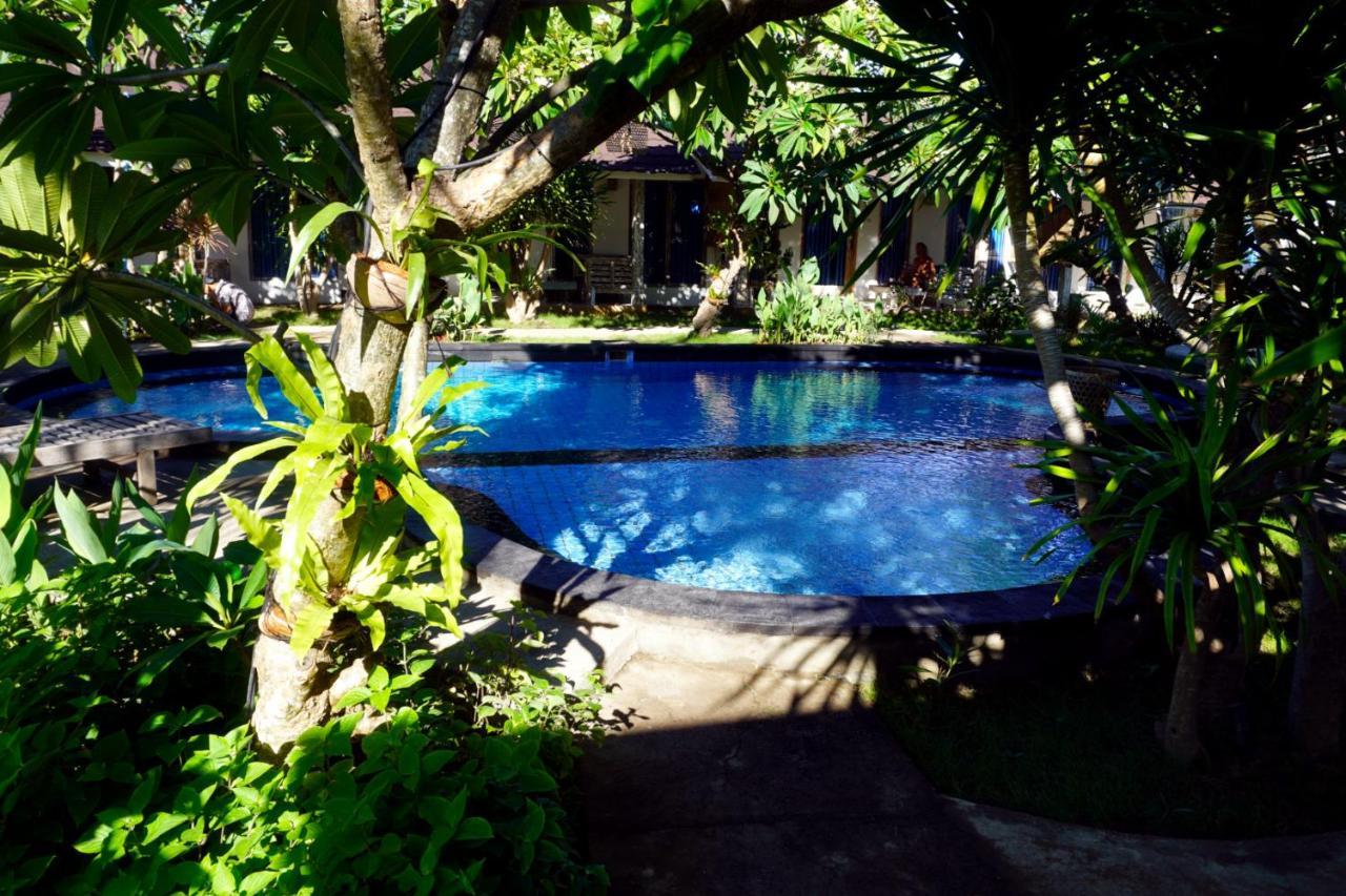 Oasis Villas ギリ・トラワンガン エクステリア 写真