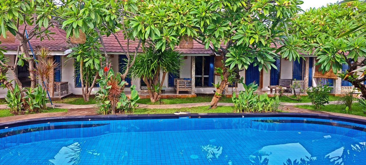 Oasis Villas ギリ・トラワンガン エクステリア 写真